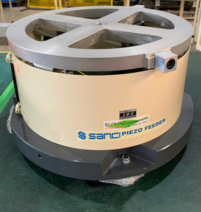 Precio DE FÁBRICA DE Japón Piezo JPF de ahorro de energía Alimentador de piezas pequeñas Nueva máquina de soldadura Alimentador Maquinaria Equipo industrial - Product Image 1