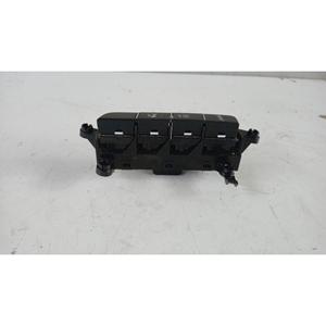 KIA CEED Sportwagon Serie (CD) (18>) PULSANTE 93300-J7400 D4FE - Product Image 3