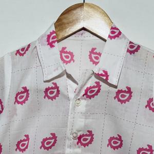Chemise décontractée en coton à imprimé floral pour garçons modernes avec col |   Chemise à manches courtes boutonnée pour l'été - Product Image 3