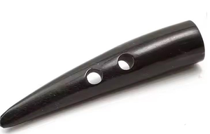 Boutons en corne de buffle 100% naturels faits à la main à 2 trous, décoration de vêtements écologique en provenance d'Inde - Product Image 5