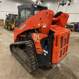 KUBOTA-Chargeuse compacte sur chenilles compacte SVL95-2S d'occasion disponible en stock, livraison rapide, chargeuse de qualité supérieure - Product Image 2