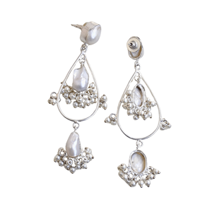 Boucles d'oreilles clous en laiton avec perles, vente en gros, pierre semi-précieuse naturelle, texture laiton mat, pièce tendance et affirmée, export en gros - Product Image 3