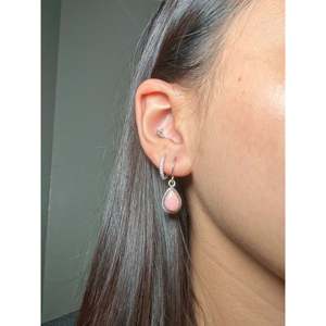 Boucles d'oreilles pendantes en argent sterling motif flèche et goutte d'eau, ornées de perles et de diamants, style Navajo Coquillage Rose, idéales pour mariages et soirées - Product Image 5