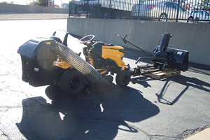 Tracteur de jardin électrique Cub Cadet XT1 LT46 Enduro Series 24HP, 4 temps, tondeuse autoportée pour grands jardins, plateau de coupe durable XT2 LX46 - Product Image 2