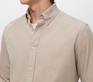 CAMISA CLASSIC-FIT: Ajuste clásico. Tela 100% algodón. Micro pana. Collar abotonado. Base redondeada. - Product Image 3