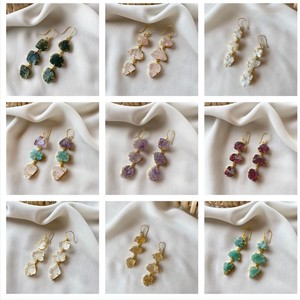 Pendientes colgantes de gota hechos a mano para mujer de Plata de Ley 925, piedra lunar arcoíris cruda, ajuste de punta de piedra preciosa, venta al por mayor, moissanita - Product Image 2