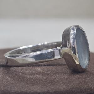 แหวนพลอยอความารีนสำหรับผู้หญิง925เงินสเตอร์ลิงประดับรูปวงรีดีไซน์แฮนด์เมดไม่เหมือนใคร - Product Image 5