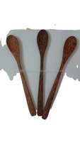 Cuillère en bois de noix de coco Design vintage Logo gravé caractéristique durable du Vietnam pour tasses à thé soucoupes différentes tailles pour la crème glacée