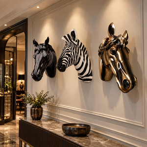 Scultura da Parete in Resina a Forma di Testa di <span class=keywords><strong>Cavallo</strong></span> 60cm, Decorazione Murale Animale Scolpito in FRP per Club Equestri, Bar, Ristoranti, Hotel - Product Image 2