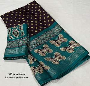 Hermoso Sari de Seda para Mujer con Diseño de Mariposa Ajrakh y Suave Sari de Pashmina con Borde Tejido Zari Pattu Hecho en India - Product Image 3