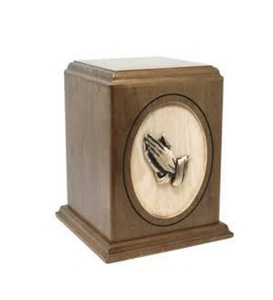 Urnes de crémation en bois faites à la main de style américain de vente chaude urnes décoratives funéraires modernes pour hommes femmes à bas prix - Product Image 1