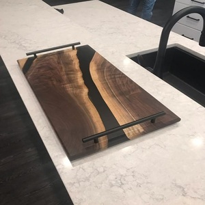 Planche à servir unique en bois d'olivier avec résine époxy teal, poignées en métal, plateau de charcuterie de luxe, vaisselle décorative, art de la cuisine - Product Image 3