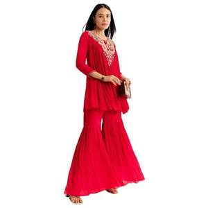 Chinon rouge évasé Kurta Sharara avec broderie de fil pour les réceptions de mariage Sangeet en gros événements festifs et en vrac personnalisé - Product Image 2