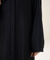 Nouvelle Abaya Islamique Modeste pour Femme 2025, Ouverte sur le Devant, Longueur Ras du Sol, Coupe Ample, Col et Manches Longues, Infroissable, Faite à la Main, en Georgette/Nida