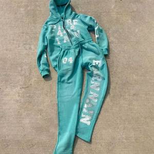 Ensemble de survêtements en coton épais avec logo personnalisé pantalons de survêtement respirants et surdimensionnés à broderie intégrale pour l'hiver grande taille - Product Image 4
