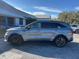 Usado cuidadosamente 2021 Kia Sorento EX - Product Image 6
