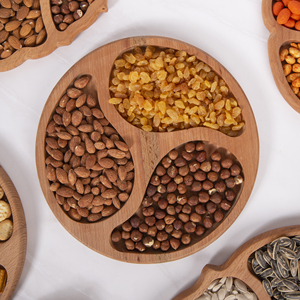 Plateau à collation rond en bois de hêtre à 3 sections - Plateau de service compartimenté de 29 cm - Plateau en bois naturel pour apéritifs et noix - Product Image 4