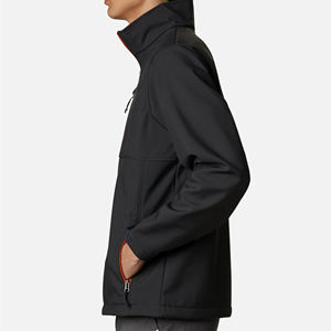 Chaqueta blanda para hombre aislada, resistente al viento e impermeable para deportes de invierno y aventuras al aire libre en climas fríos - Product Image 3