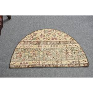 Tapis classique vert beige 2,5x1,5 pieds Tapis turcs - Product Image 1
