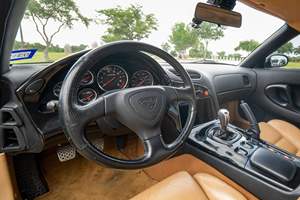 Mazda RX-7 Plus de 1993 en excellent état, sans accident, conduite à gauche/droite - Product Image 6