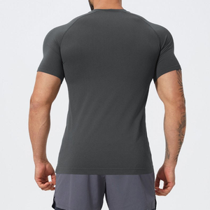 Camiseta deportiva transpirable de manga corta para hombre, camisetas elásticas sólidas de secado rápido con cuello redondo, camiseta informal cómoda para correr en el gimnasio activo - Product Image 3