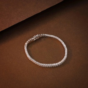Pulsera de Tenis con Diamantes de Moissanita Incoloros de Corte Ovalado para Regalo de Compromiso en Plata 925, Fabricante de Joyería Fina de la India - Product Image 5