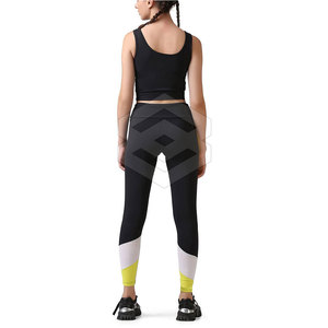 Conjunto de Yoga de mujer transpirable de talla grande Conjunto de Yoga de mujer de alta calidad sin costuras a la venta - Product Image 4