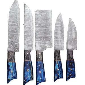 Ensemble de couteaux de chef en acier Damas véritablement faits à la main avec des manches en bois ambidextres Haute durabilité et design durable - Product Image 5
