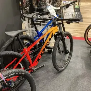 Jetski Procaliber 9.5 TRKs d'origine 2021/2022 avec moteur 4 temps, ventes promotionnelles - Product Image 2