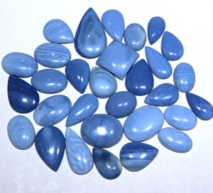 Cabochon d'opale bleue naturelle en forme de mélange de pierres précieuses dans toutes les tailles - Product Image 3