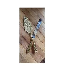 Servidor de pastel de metal hecho a mano de calidad de diseñador recién llegado moderno para corte de Pastel de Bodas y uso de eventos especiales - Product Image 6