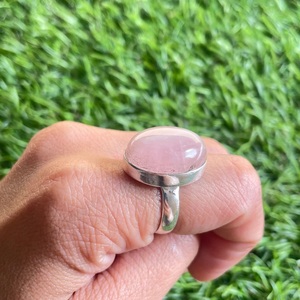 Anillo de diseñador clásico de Plata de Ley 925, piedra preciosa Natural de cuarzo rosa, ajuste de bisel de corte ovalado, piedra natal de enero, boda - Product Image 2