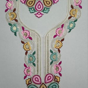 Col de cou brodé en tissu filet avec paillettes pour robe Kurti Saree de style ethnique et textiles de maison - Product Image 1