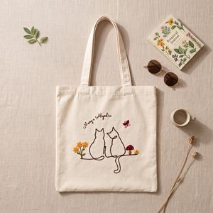 Sac fourre-tout en toile matelassé et brodé Meow & Bloom, couleur unie personnalisée avec fermeture à bandoulière, toutes saisons - Product Image 5