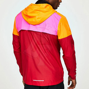 Veste coupe-vent élégante pour hommes avec tissu doux et design confortable à prix durable - Product Image 6