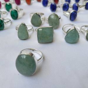 Top tendance Bague en pierres précieuses aigue-marine faite à la main Bijoux verts forme mixte Bagues en argent allemand véritable du fabricant en vrac - Product Image 6