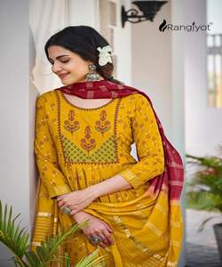 เครื่องแต่งกายคาเมซซาลวาร์อินเดียสุดชิคพร้อมดีไซน์เสื้อผ้าเย็บหรูหราสำหรับผู้หญิงเสื้อผ้าแนวอีสดทันสมัยและทันสมัย - Product Image 2