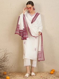 Top y pantalón de trabajo de secuencia bordada pesada de algodón para fiesta de boda de diseñador indio con impresión Digital Chanderi Dupatta - Product Image 5