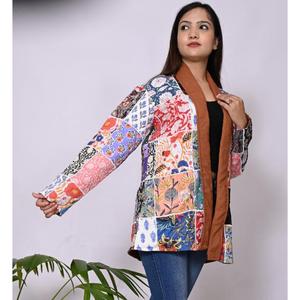 Veste matelassée bohème pour femmes, patchwork floral, manteau en coton, taille unique, vêtements d'automne et d'hiver - Product Image 2