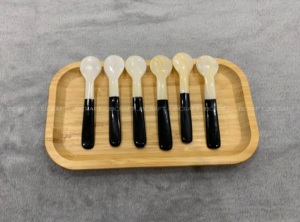 Restaurant de luxe Dîner d'hôtel Combinaison de nacre de corne de buffle et de nacre Cuillère à caviar Cuillère à caviar 12cm - Product Image 5