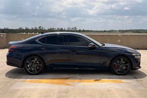 2022 G70 3.3T SP0RT Pres-tige ไมล์น้อย เครื่องยนต์สมบูรณ์ ระบบเกียร์อัตโนมัติ หลังคาพาโนรามา ไฟ LED พร้อมส่ง - Product Image 3