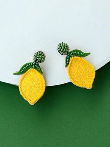 Boucles d'oreilles pendantes en perles de style cerceau brodé - Product Image 3