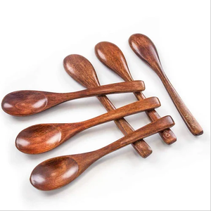 Ensemble cuillère et fourchette à salade classiques en bois avec finition miroir, manche long – Durables et fabriqués à la main pour la décoration de la cuisine et la préparation culinaire - Product Image 5