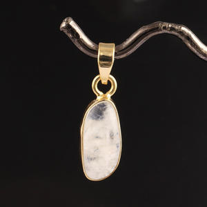 Pierre de lune bleue véritable, plaqué or 24k, pendentif simple, connecteur mignon, forme fantaisie, fabrication de bijoux, connecteur, breloques, cadeau - Product Image 1