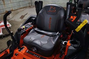 เครื่องตัดหญ้าดีเซล รุ่นอุตสาหกรรม ปี 2026 ยี่ห้อ Bad Boy 7200 พร้อมใบมีดทรงกระบอก - Product Image 4
