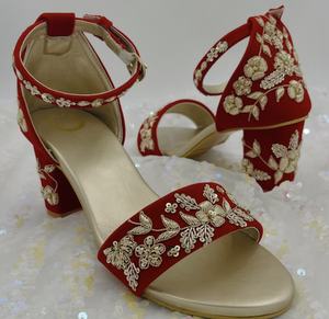 Meilleures ventes pour Noël Chaussures de mariée de haute qualité, de grande et moyenne taille à fond plat, de meilleure couleur pour robes de mariée - Product Image 1