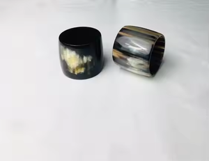 Porte-rond de serviette en corne artisanale Élégant rond de serviette en corne naturelle pour le réglage de la table Parfait pour les mariages Occasions spéciales - Product Image 2