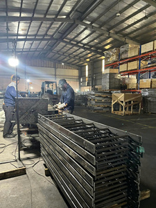 Steel Fixed <b>Ladder</b> Safety Cage Roof Access System for Commercial Buildings Vietnam Manufacturer OEM ODM Export Standard - Product Image 1