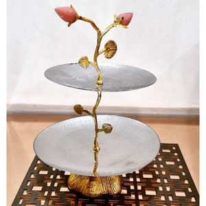 Plateau de service à pâtisserie décoratif à 2 niveaux en acier inoxydable finition or de qualité supérieure avec poignée pour les fêtes et les événements à la maison - Product Image 2