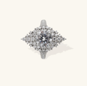 Bague de fiançailles de luxe en moissanite taille ronde, en argent sterling 925, avec halo, pour femme, style vintage, bague de promesse de mariage - Product Image 2